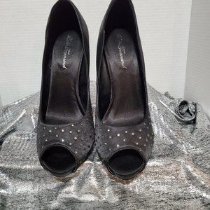 Lulu Townsend Blk Rhinestone Studded Platform PeepToe Stilettos  Size 11